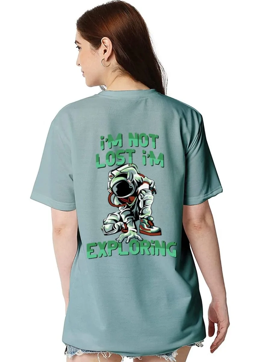 Astronaut Exploring Women Oversized T-Shirt