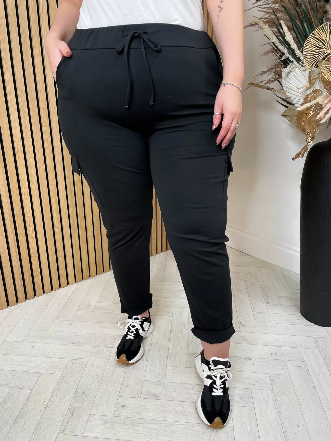 CURVE Kyra Cargo trousers - 2 Colours