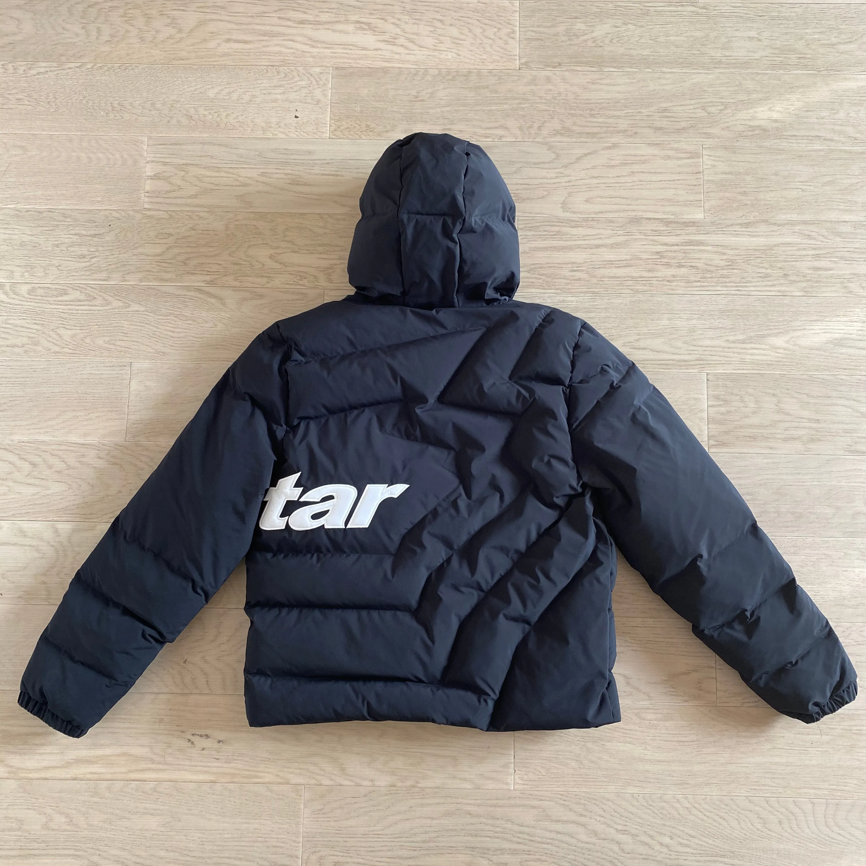 Down Jacket Low Embroidered Logo 2 Colors