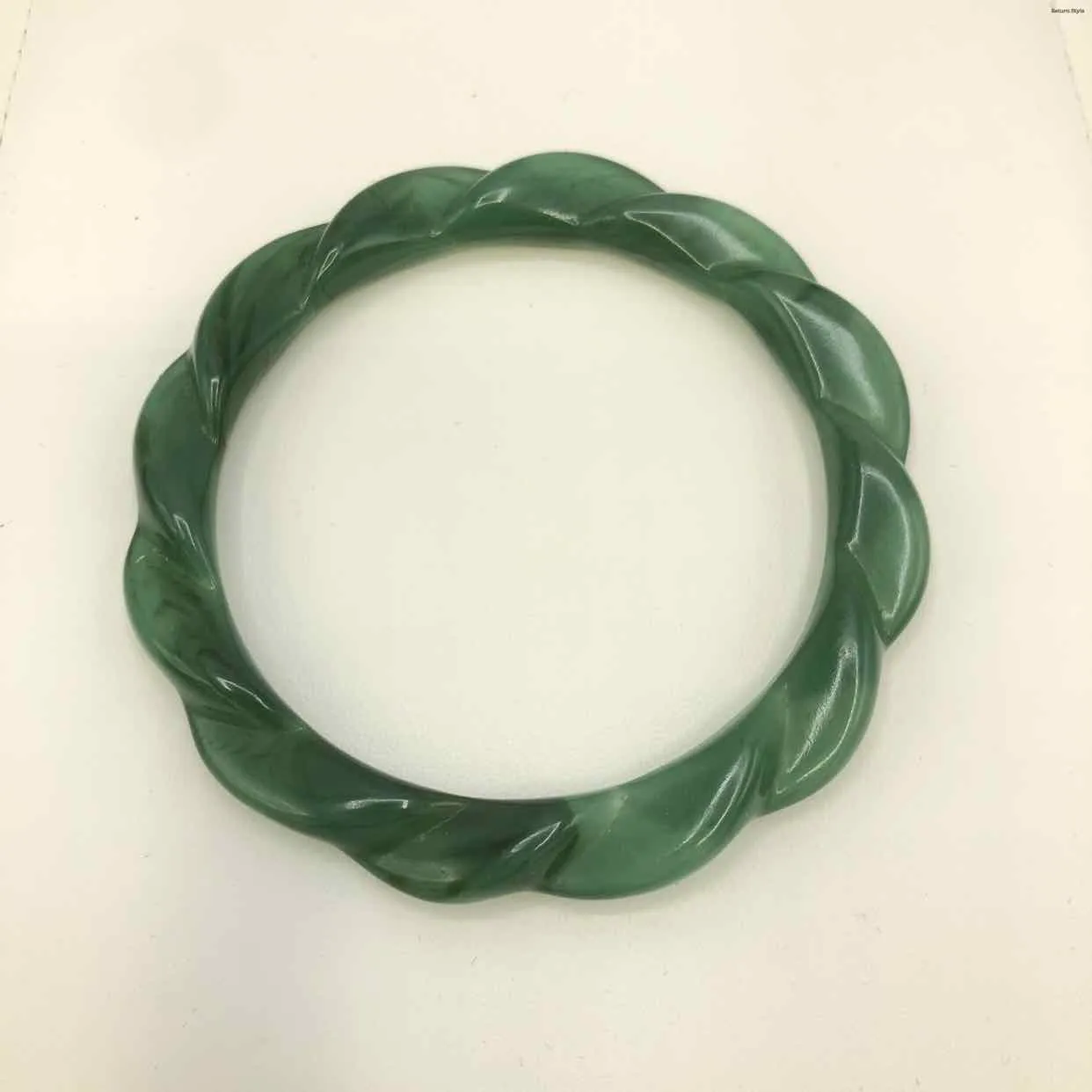 Green Vintage Twisted Bangle