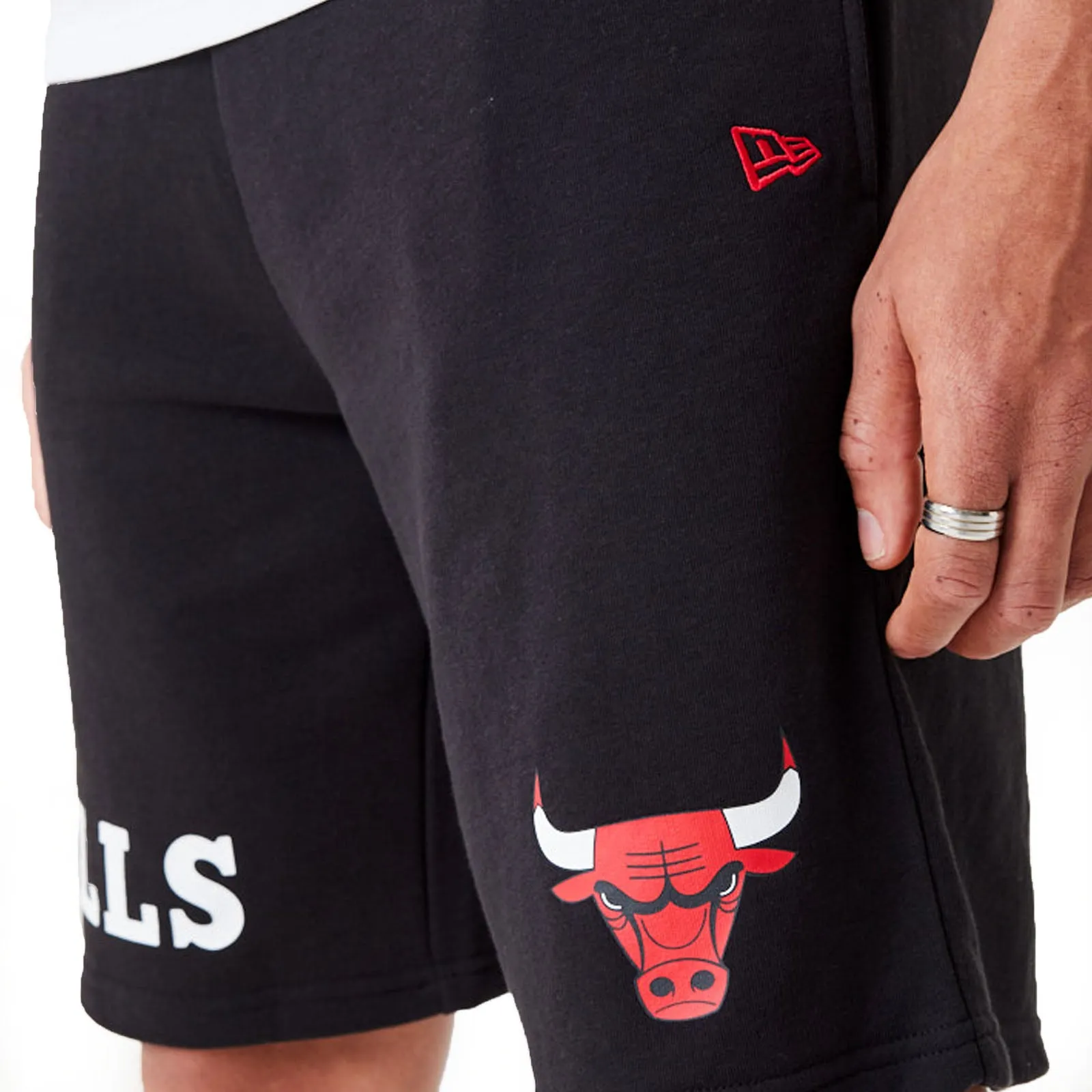 New Era Chicago Bulls Wordmark Oversized Sweatshorts - Black