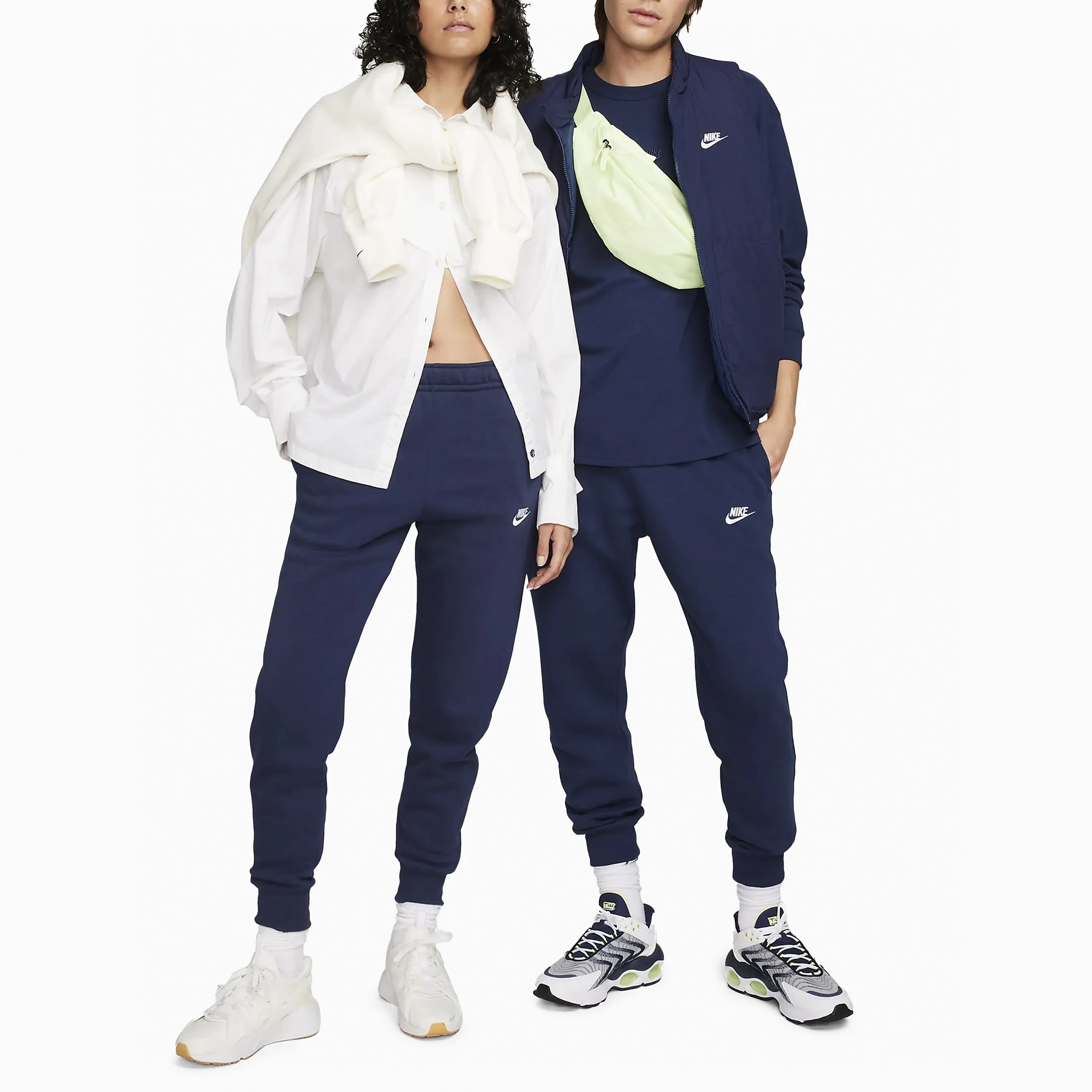 NIKE SPORTSWEAR CLUB JOGGERS MIDNIGHT NAVY & WHITE - BV2671