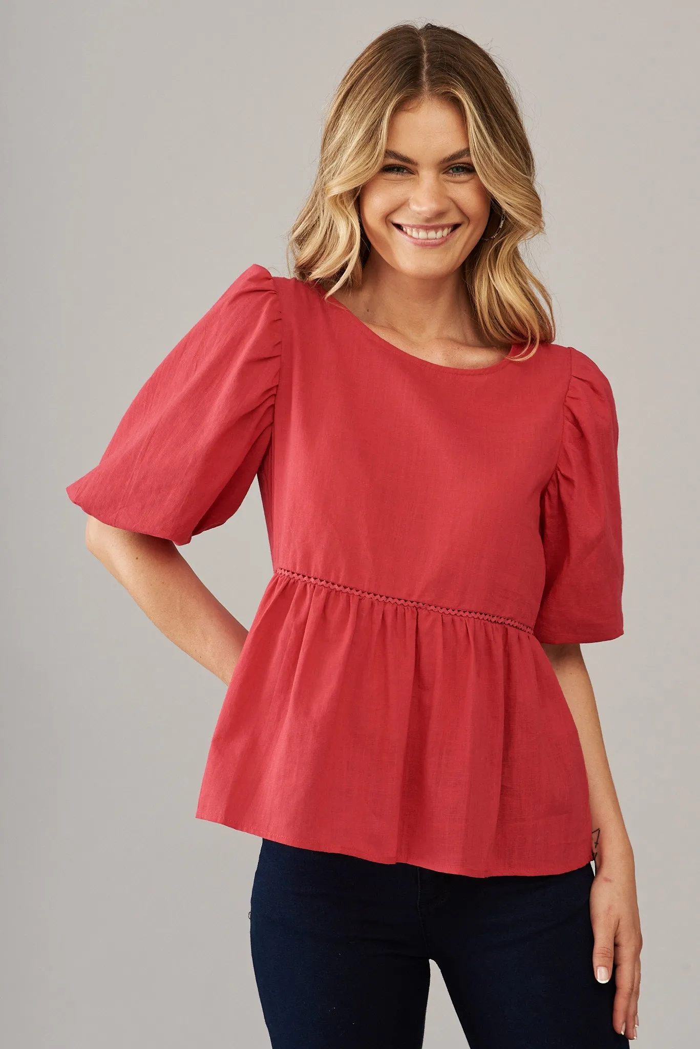 Stacy Top In Raspberry Cotton Linen