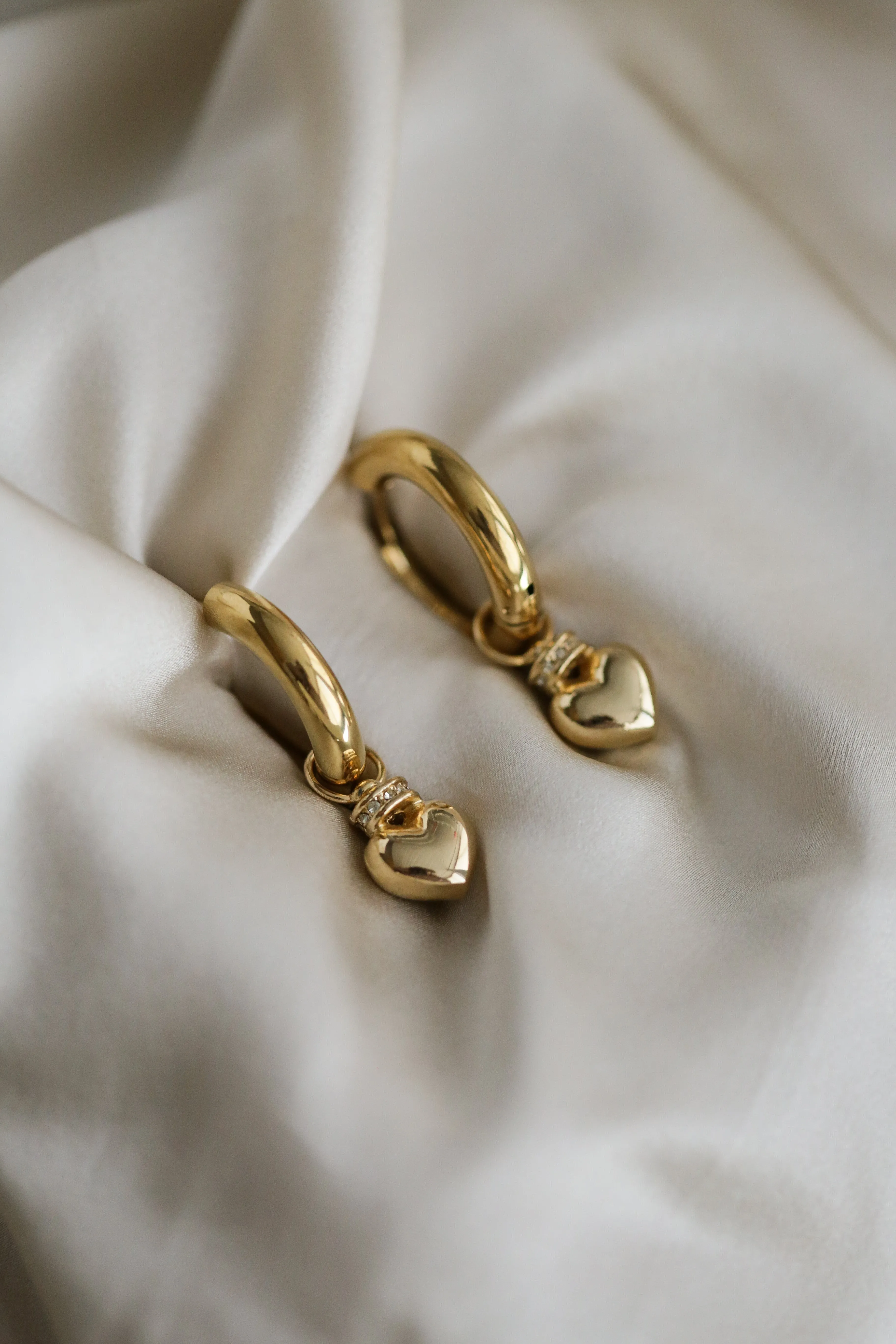 The Heart - Vintage Pendant Hoops