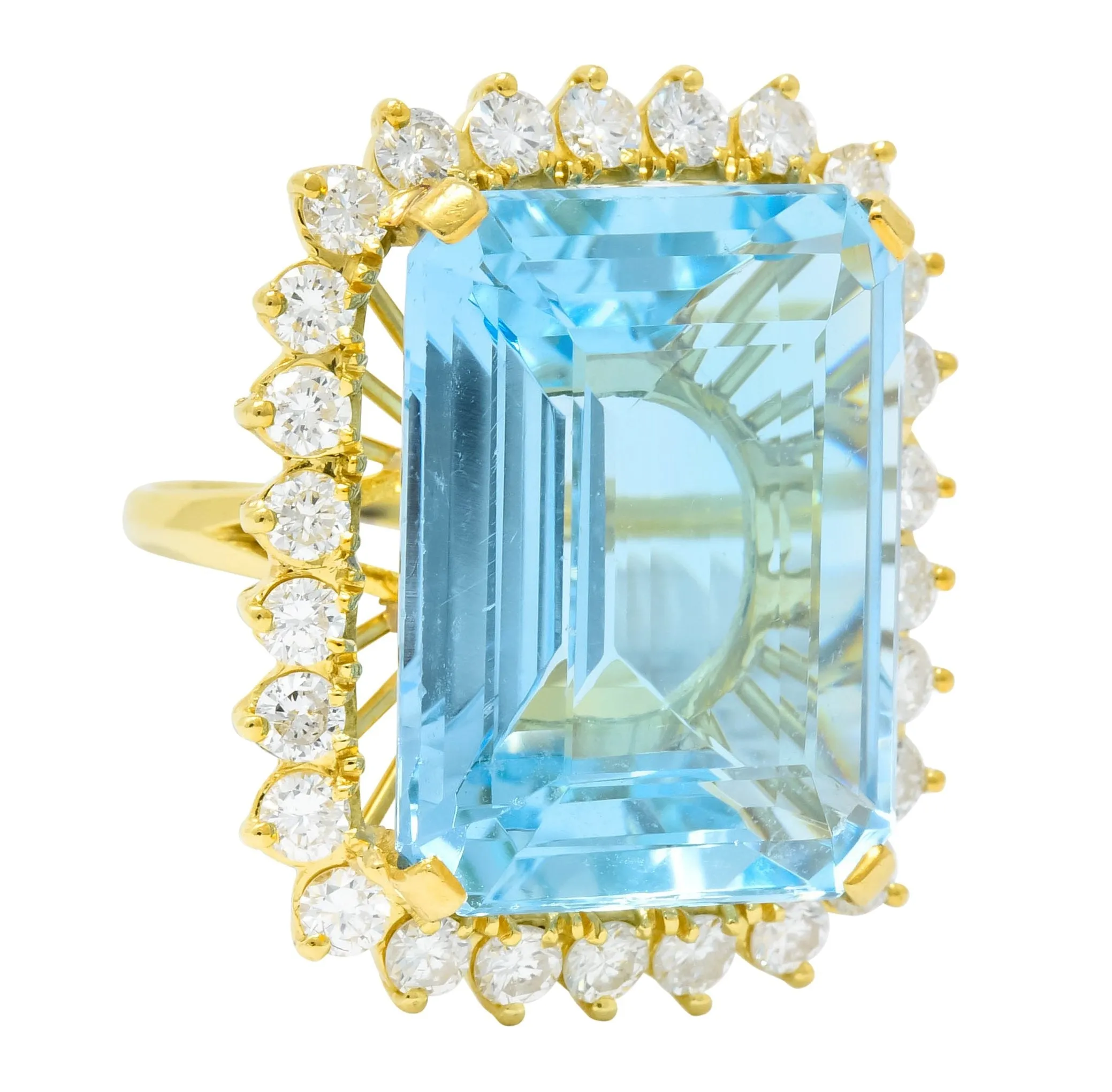 Vintage 30.50 CTW Aquamarine Diamond 18 Karat Gold Cluster Cocktail Ring