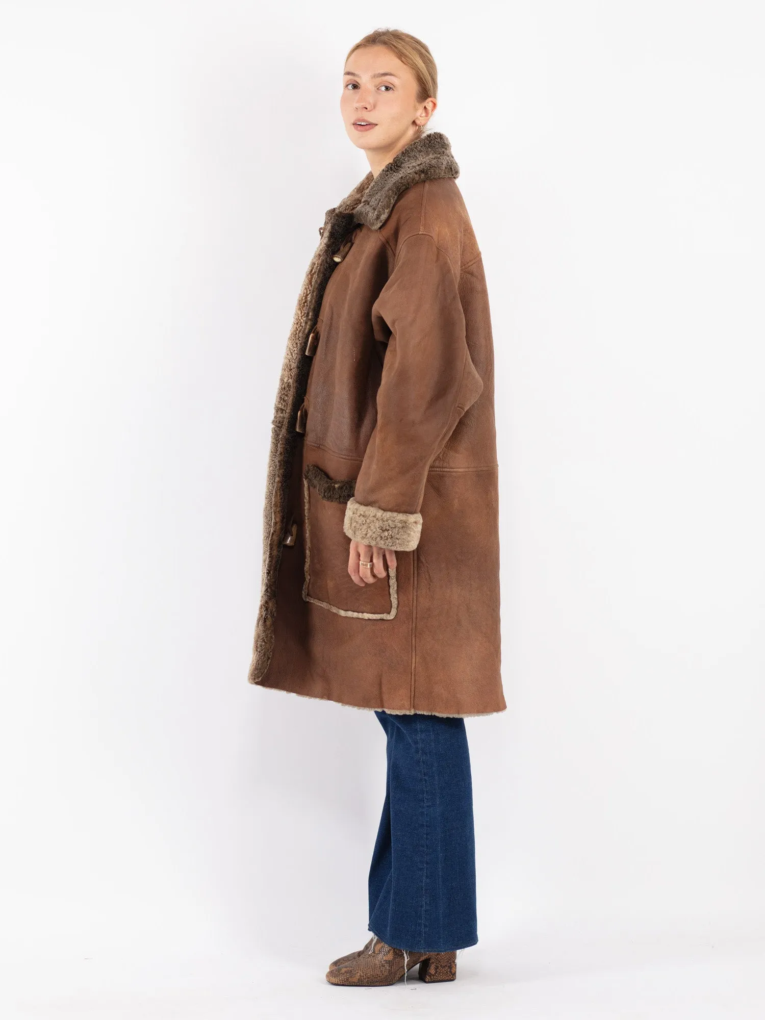 Vintage 80's Women Oversized Sheepskin in Brown