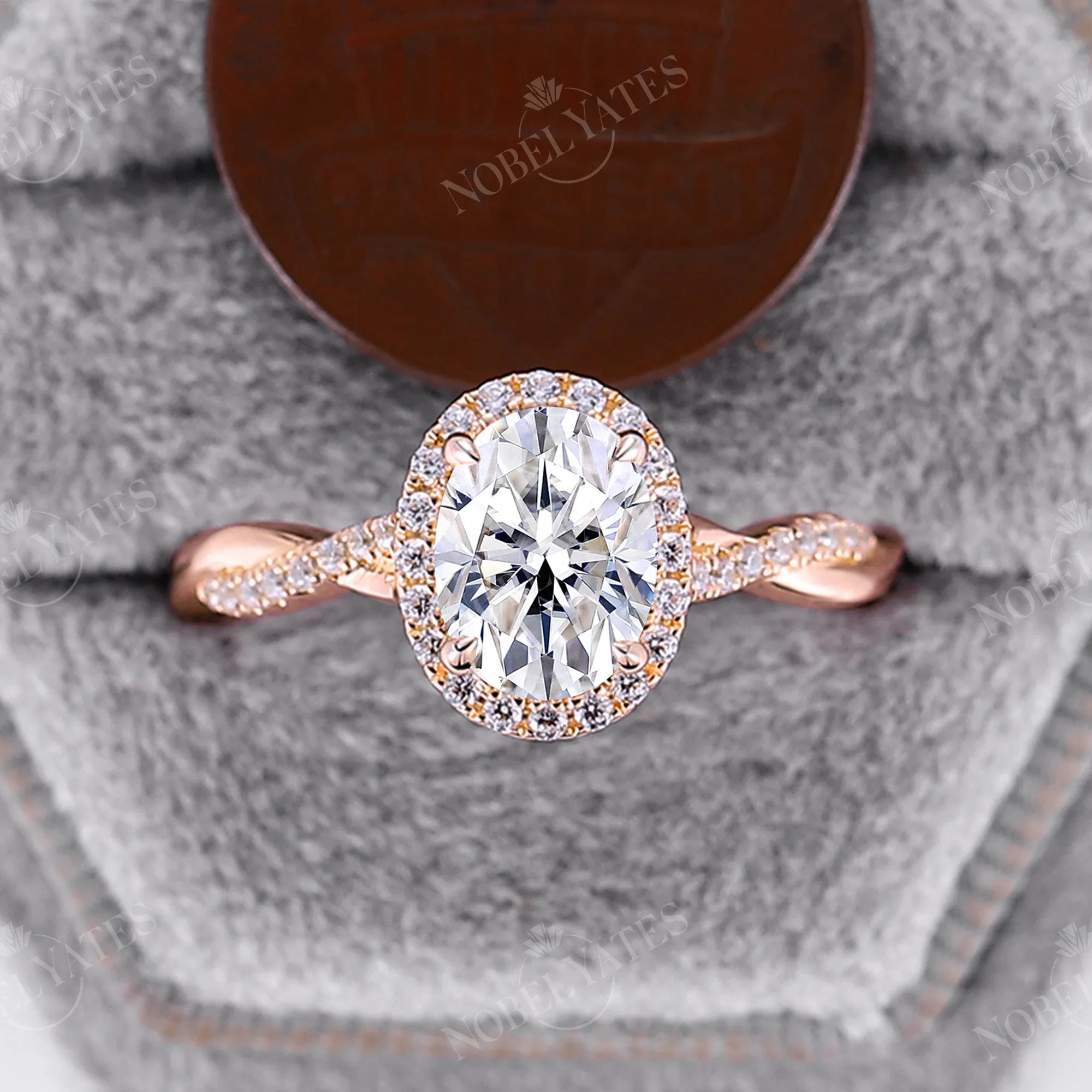 Vintage Oval Moissanite Halo&Twist Engagement Ring Rose Gold